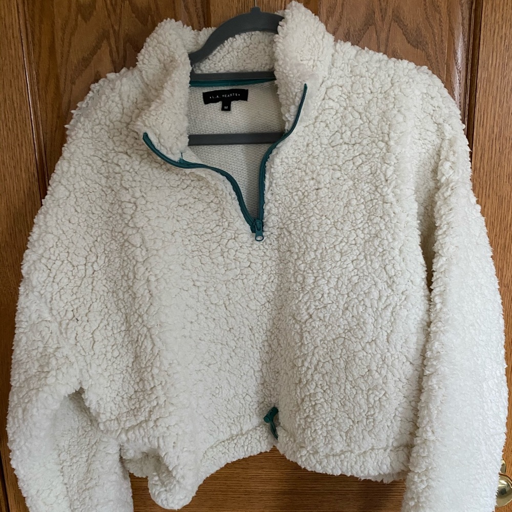 Pacsun fluffy cropped sweatshirt